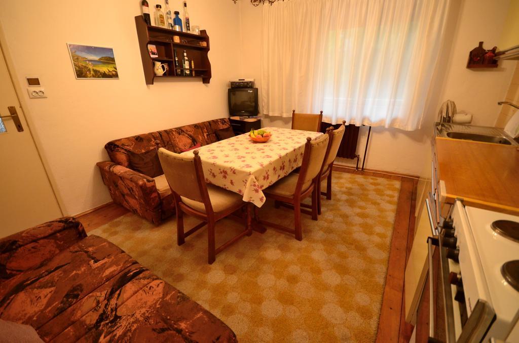 Guest House Konjic Buitenkant foto
